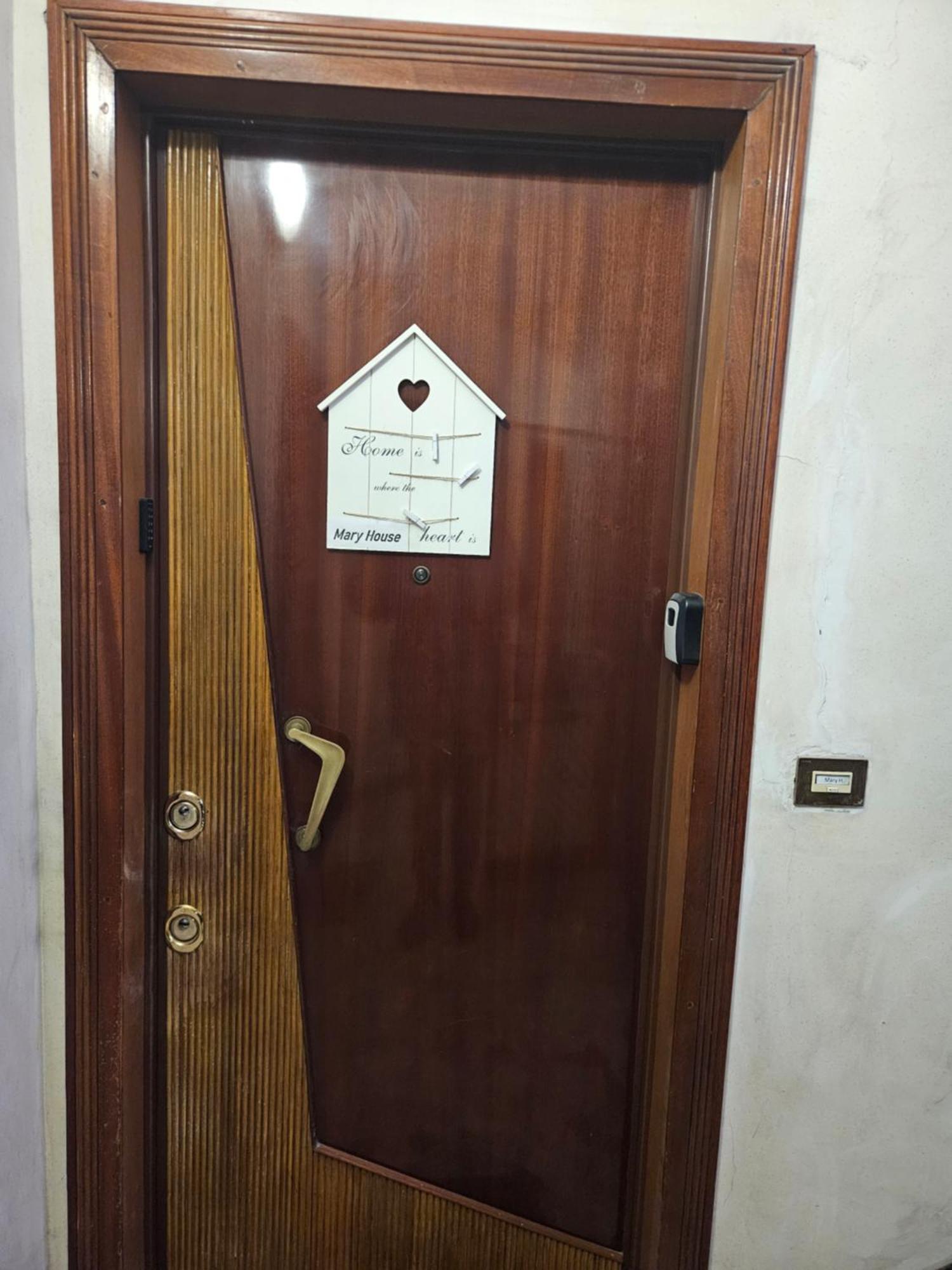 Appartamento Mary House Roma Esterno foto